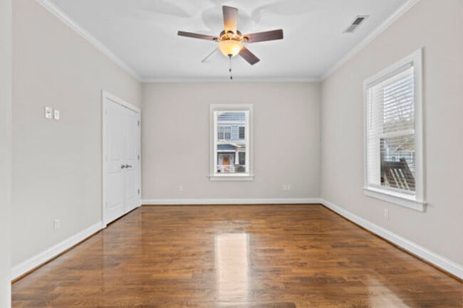 Photo - 300 Mill Rd