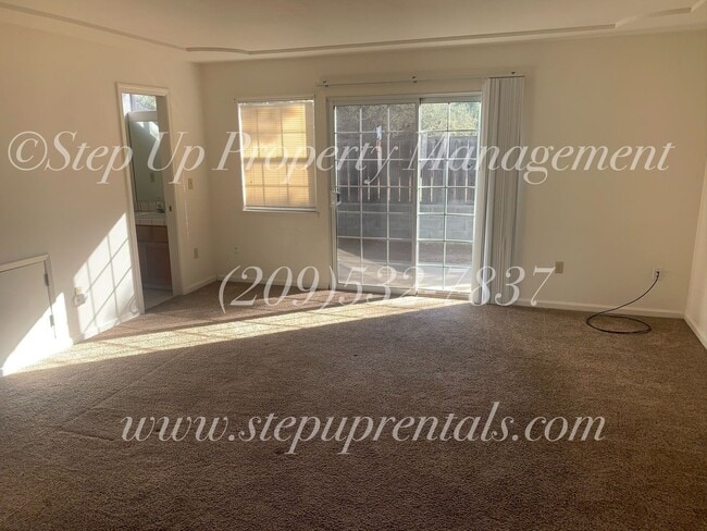Photo - Welcoming and Spacious 3 Bedroom 2.5 Bathroom Home in Sonora!