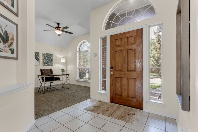 Photo - 1438 Royal Oaks Dr