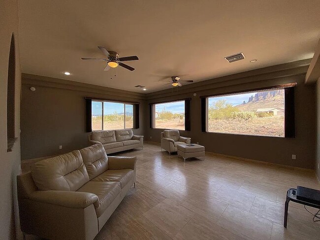 Photo - 3528 N Val Vista Rd