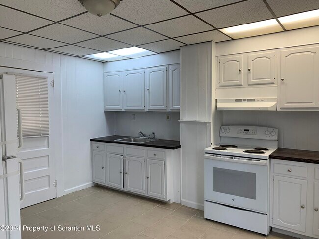 Photo - 1210-1212-1212 Hampton St