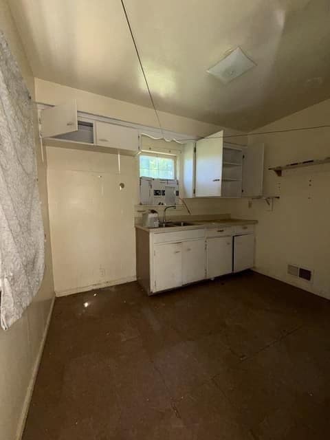Photo - 3501 Milbourne Ave