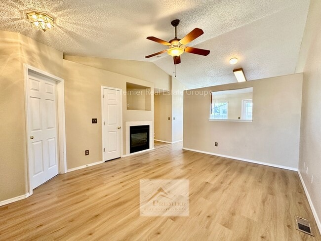 Photo - 7715 Middle Bay Way