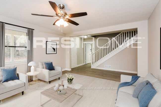 Photo - 1710 Kimberly Dr SW