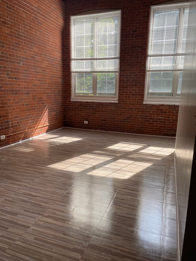 Gilbert Clock Apartments For Rent in Winsted, CT