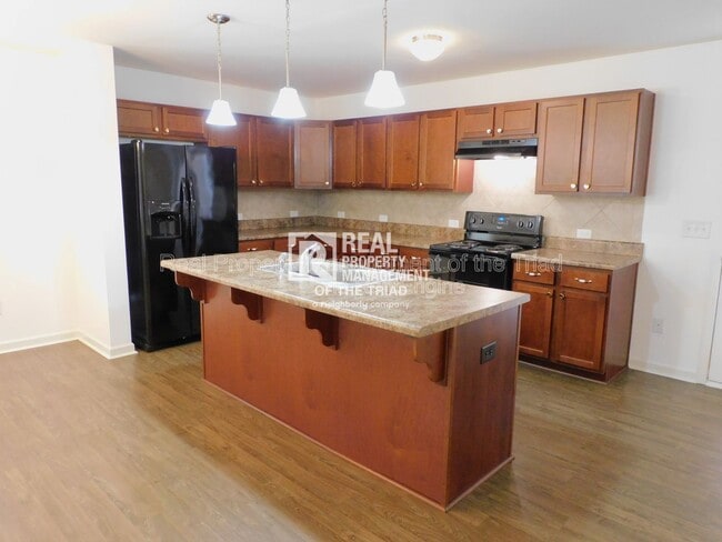 Photo - 5013 Red Poll Dr