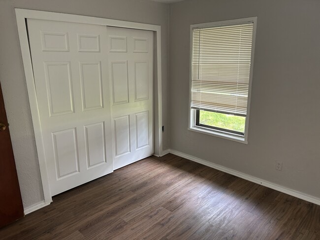 Photo - 851 Willow Dr