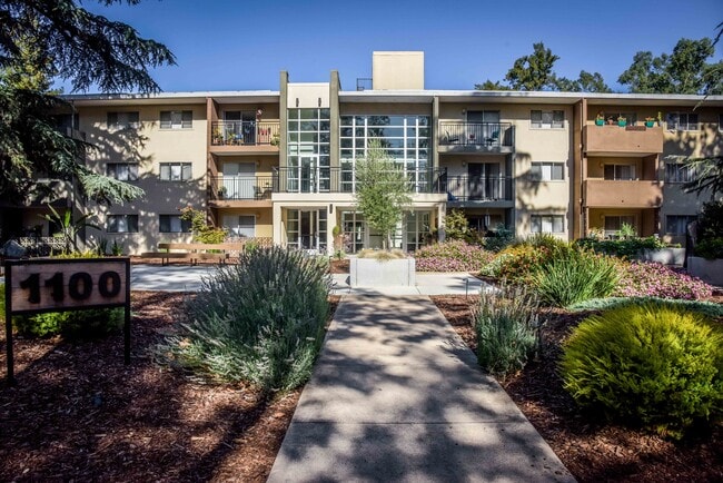 Photo - 1100 39th Street