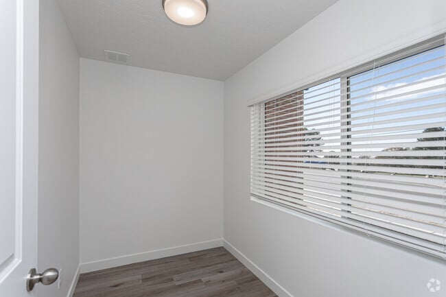 2HAB, 2,5BA - 1.267 ft² - Lake Ridge Villas at Winnie