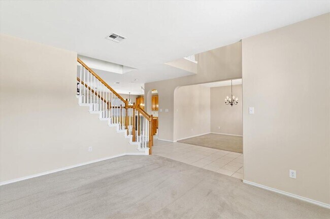Photo - 207 Colby Ln