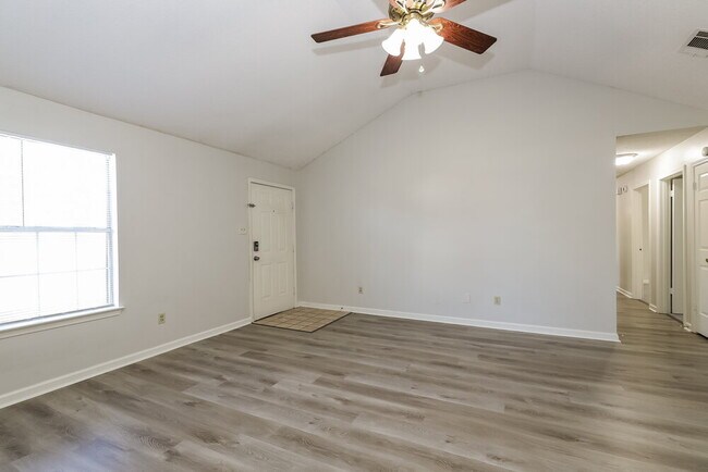 Photo - 2581 Arborgreen Cove