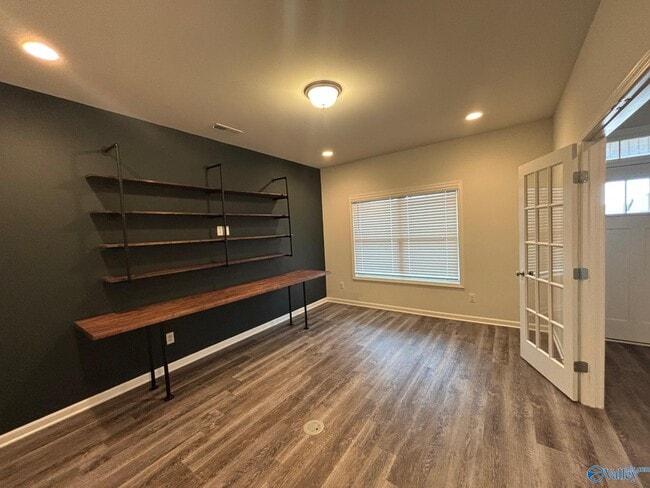 Photo - 212 Oracle Cir