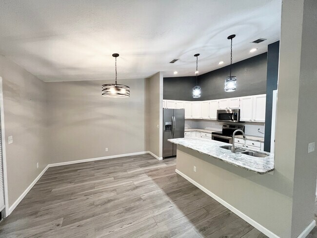 Photo - 6 Santiago Ct Unit 6 Santiago Ct