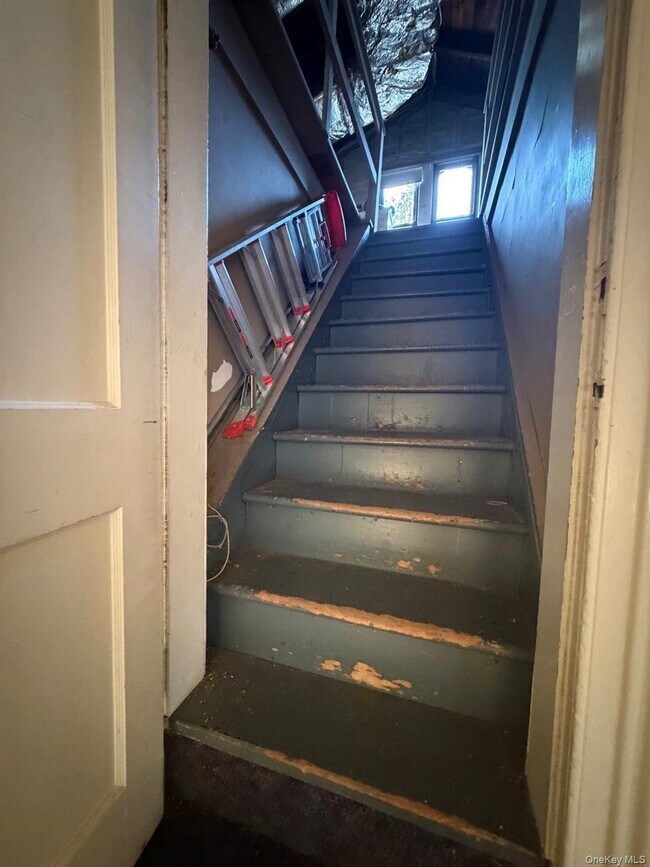 Photo - 225 N Broadway