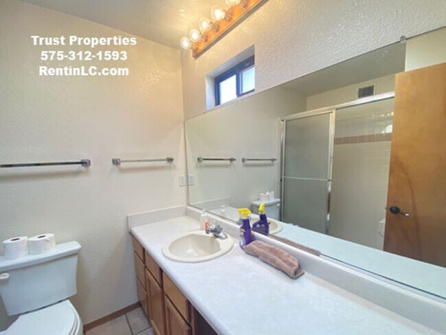 Photo - Spacious 4/3 off Elks Club