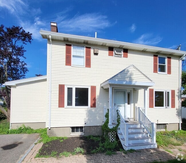Building Photo - 17 Hamblin Rd Rental