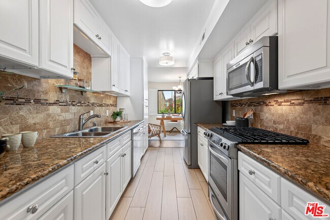 7301 Vista Del Mar Unit A110