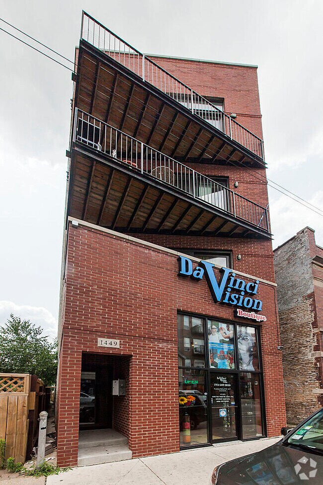 Building Photo - 1449 W Fullerton Ave Unit B Rental
