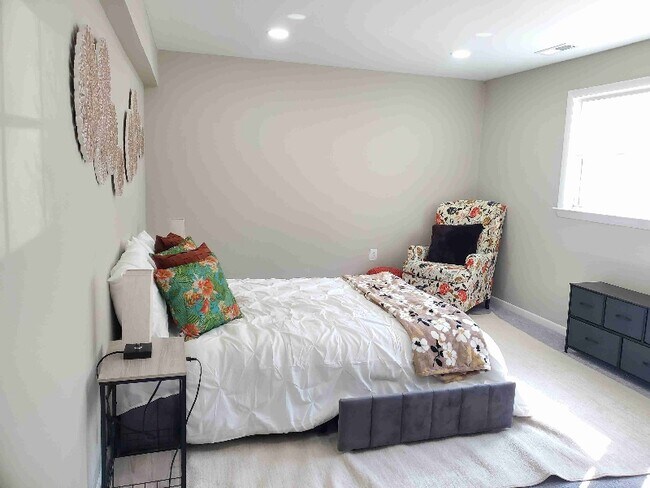 Photo - 1706 Taylor Ave