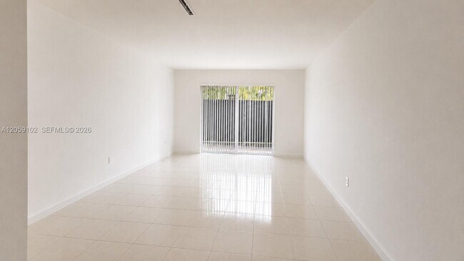 Photo - 13710 SW 90th Ave Unit 4