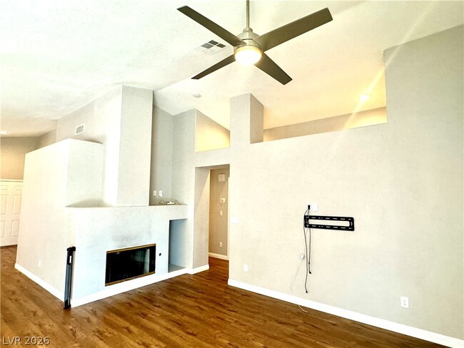Photo - 10224 Desert Wind Dr