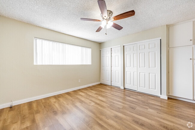 1BR, 1BA - 756SF - Bedroom