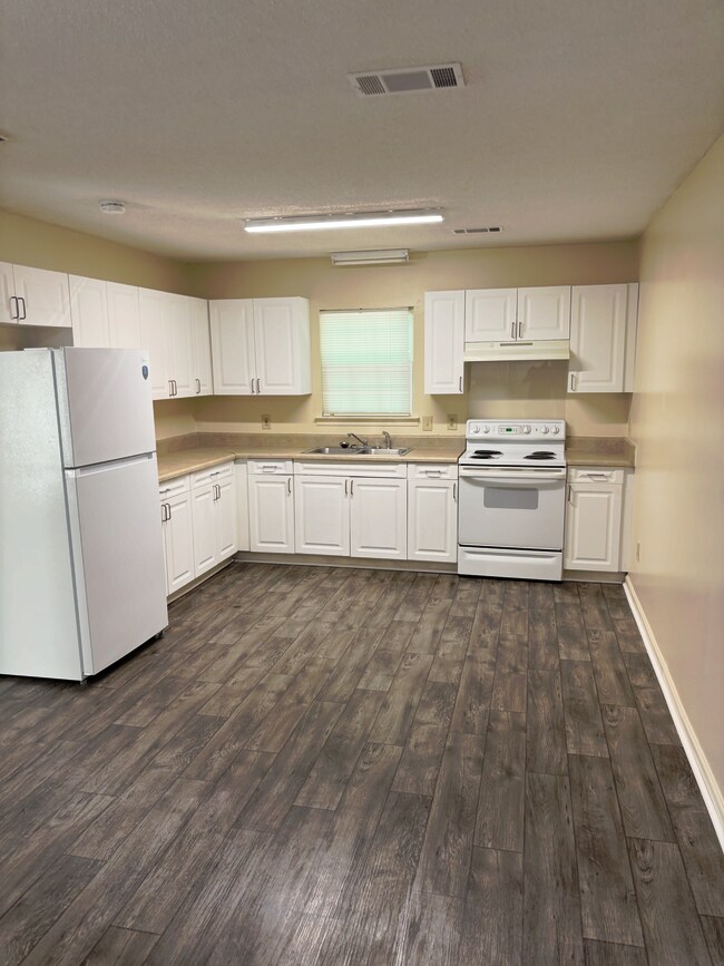 Photo - 212 Samaritan Dr Unit 206A
