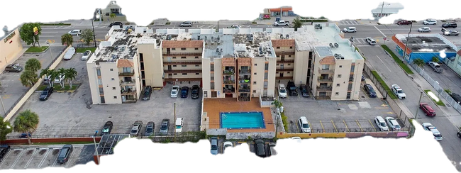 Building Photo - 1050 SW 1st St Unit 220 Rental