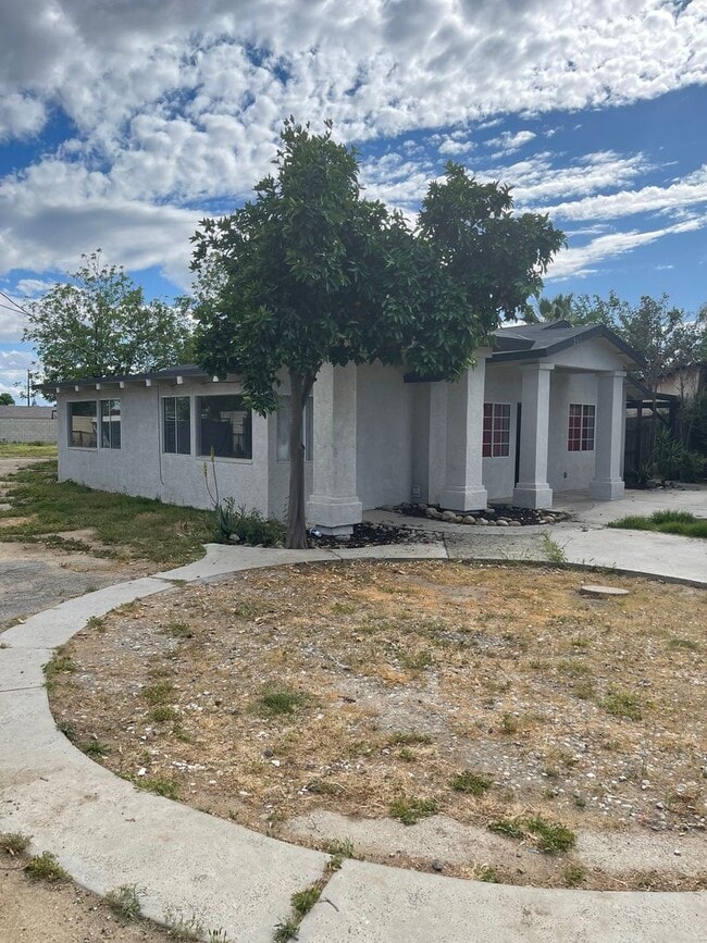 Photo - 265 Hudson Dr