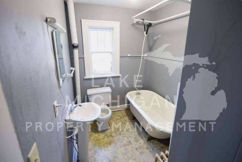 Photo - 112 8th St Unit #4