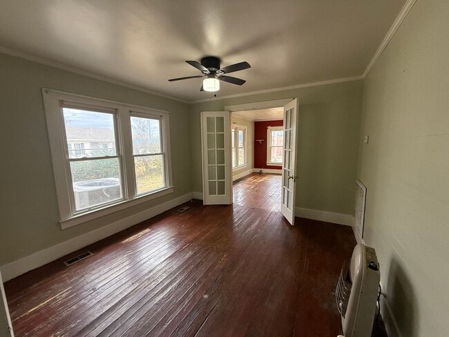 Photo - 1300 Aggie Rd