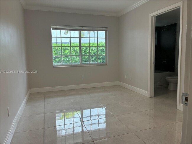 1135 92nd St Unit 102