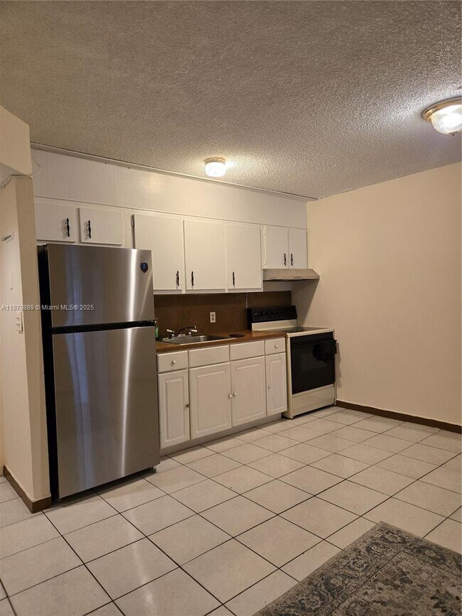 Photo - 130 S Shore Dr Unit 3B