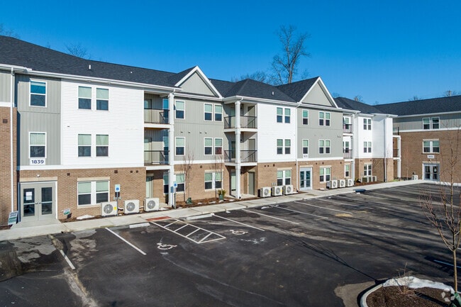 Madison View Apartments