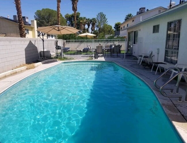 Photo - 2612 E Siesta Ave