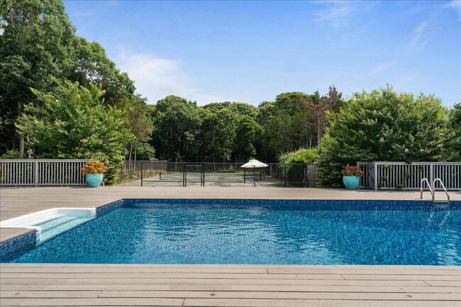 Photo - 40 Hidden Cove Ct