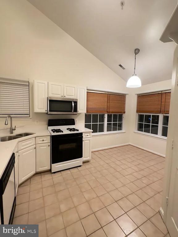 Photo - 309 Tall Pines Ct Unidad 9