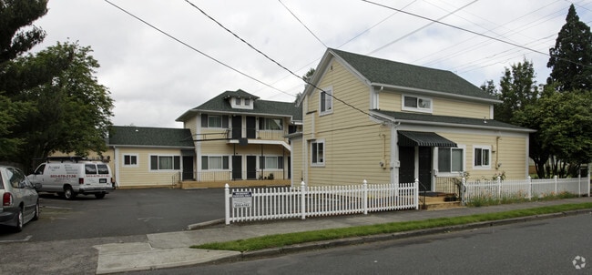 Building Photo - West Tabor Rental