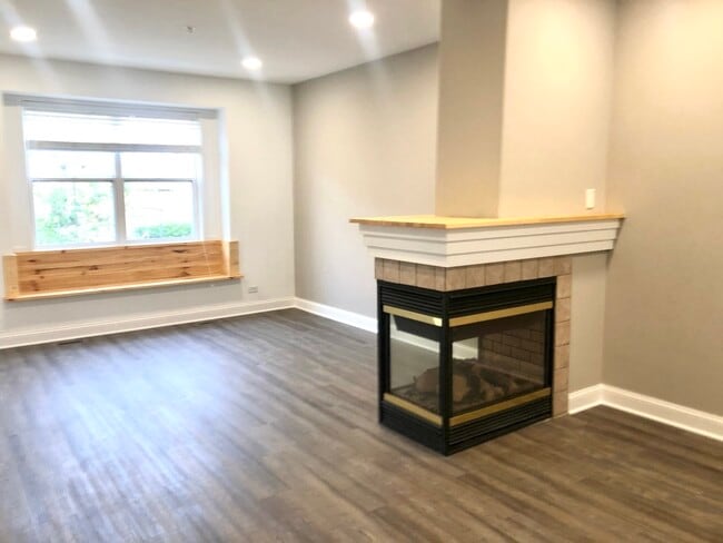 Photo - 164 Rosehall Dr