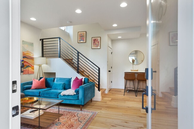 Photo - 71D W Dravus St Unit ID1035898P