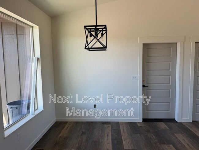 Photo - 1522 Trumble Creek Rd