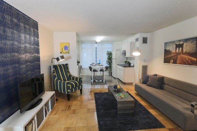 Studio Bethesda Ave