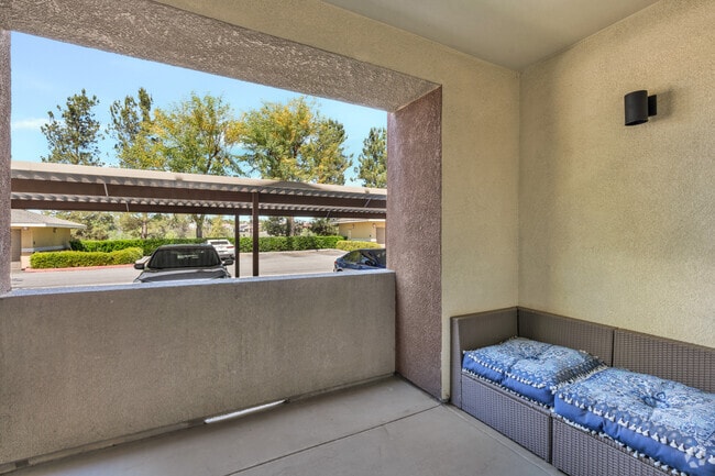 2BR, 2BA - 1056SF - Patio