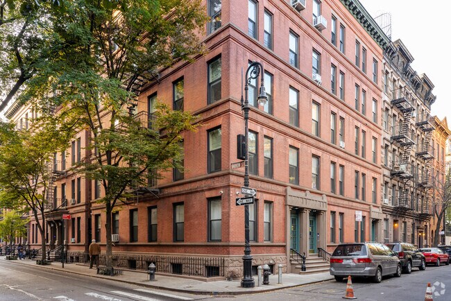 Photo - 85-89 Bedford St