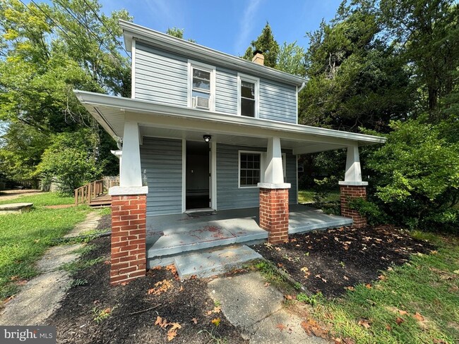 Photo - 1005 Manning Dr