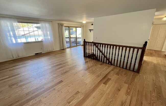 Photo - 3317 Marshall St