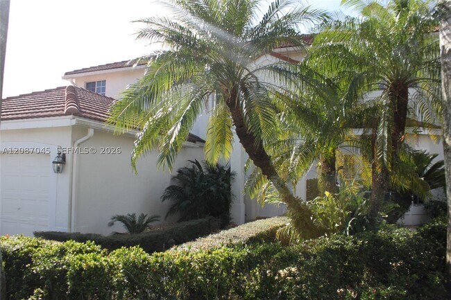 2568 Jardin Dr