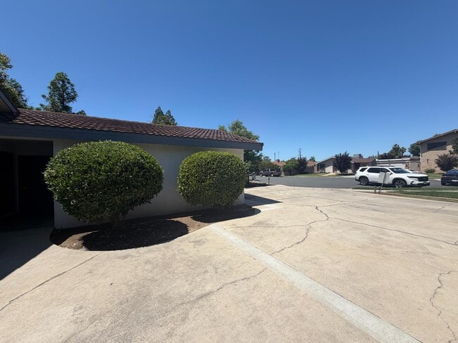 Photo - 1538 E Austin Way