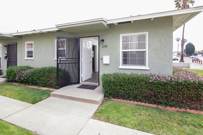 Photo - 1BR Cottage in Pacific Beach with Garage! Unidad 1338