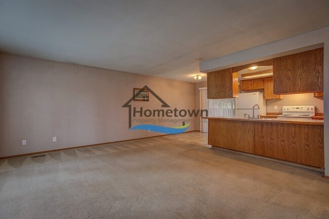 Photo - Very Nice 2 Bed Home with Fully Fenced Bac...